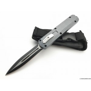 3Cr13MoV Steel Blade Coated Carbon Fiber Handle OTF Automatic Knife